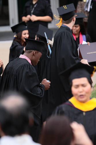 appropriate graduation attire