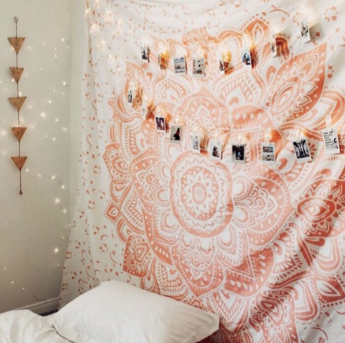 Dress Your Dorm Room Up With Tapestry Girls College Cures